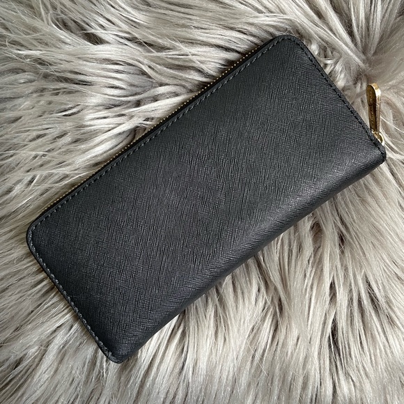Michael Kors Large Black Wallet - Picture 2 of 7